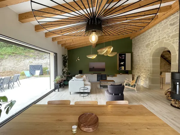 Dpt Drôme (26) - À vendre à Mours-Saint-Eusèbe - Villa T4 en pierres sur les coteaux 