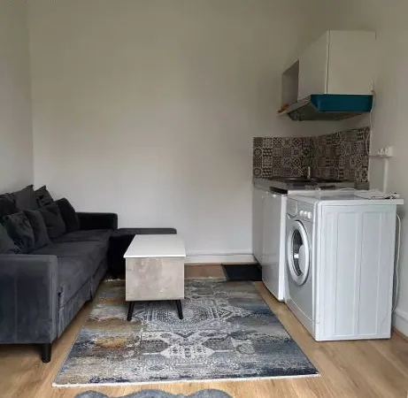 Studio 1 pièce 21 m² 