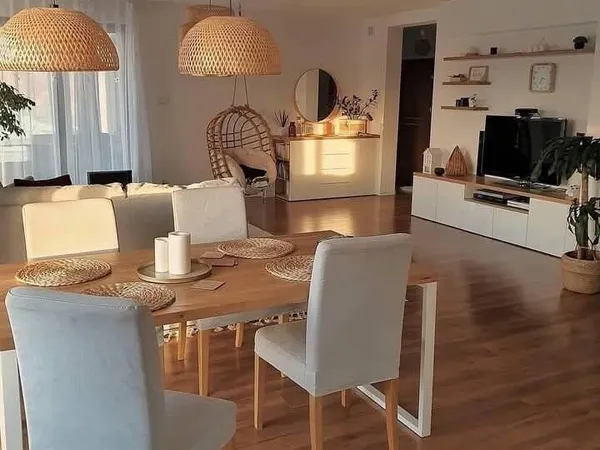 Appartement 4 pièces 79 m² 