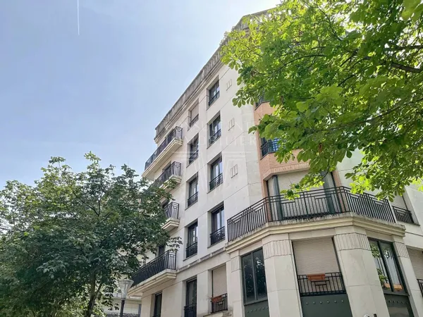 Appartement 4 pièces 77 m² 