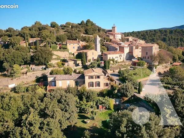 Villa 8 pièces 270 m² 