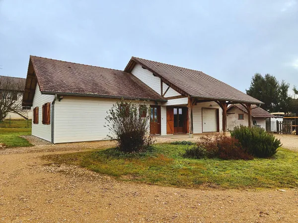 Maison de plain-pied 4 pièces 106 m² 