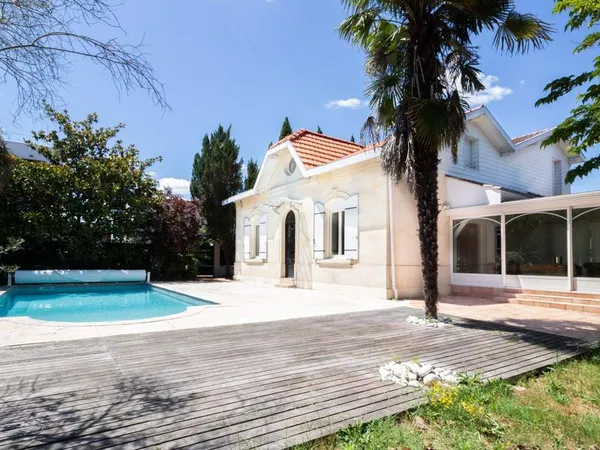 Maison de luxe 6 pièces 230 m² 