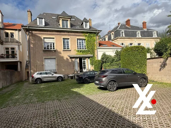 Maison 15 pièces 380 m² 