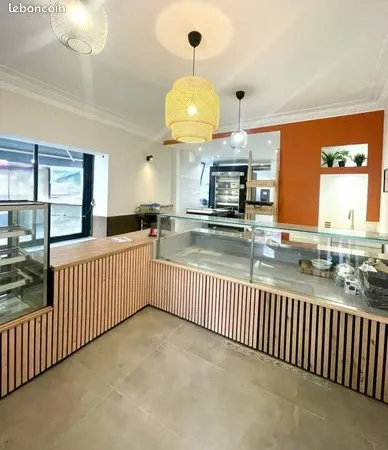 Local commercial 165 m² 
