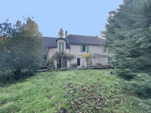 Maison 8 pièces 191 m² 