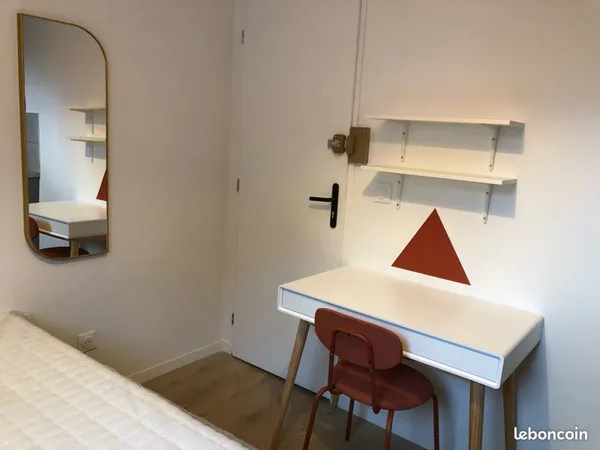 Studio meublé refait à neuf 