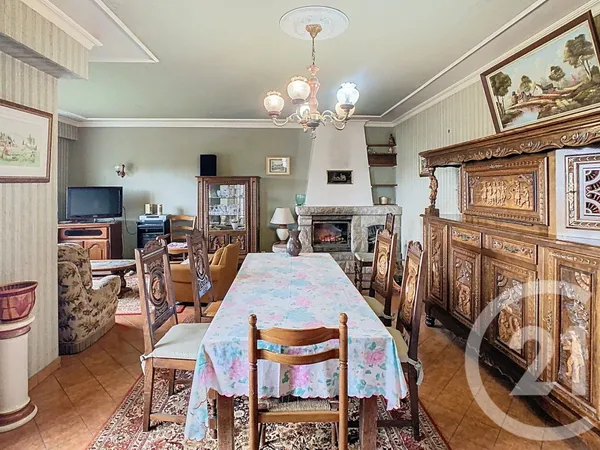 Maison 5 pièces 145 m² 