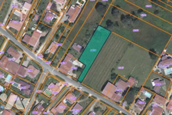 Terrain 1588 m² 