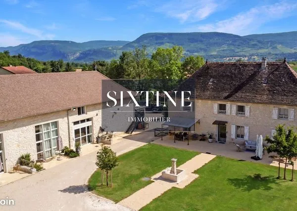 Maison 16 pièces 692 m² 