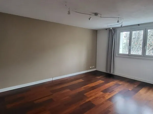 Appartement 4 pièces 74 m² 