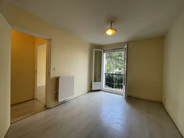 PERPIGNAN SUD - QUARTIER VERTEFEUILLE - F2 33M2 DANS RESIDEN 