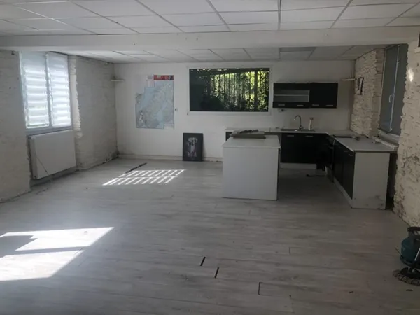 Maison de bourg de 9 pièces principales 
