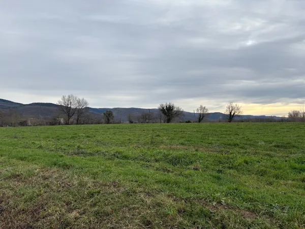 Terrain 913 m² 