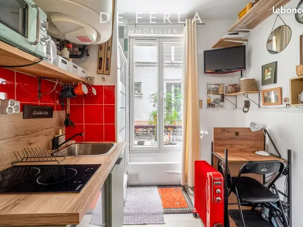 Studio 1 pièce 8 m² 
