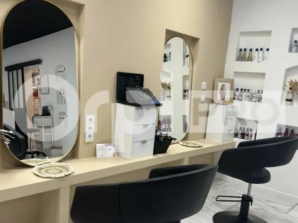 Fonds de commerce 80 m² 