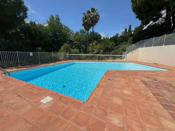 Appartement 1 pièce 16 m² 