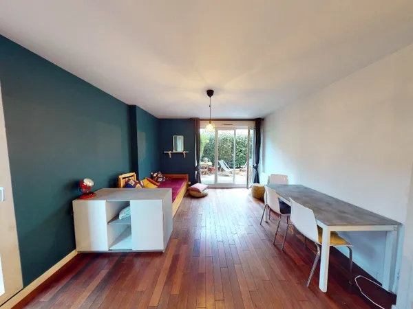 Appartement 2 pièces meublé - Ivry-sur-seine avec terrasse 