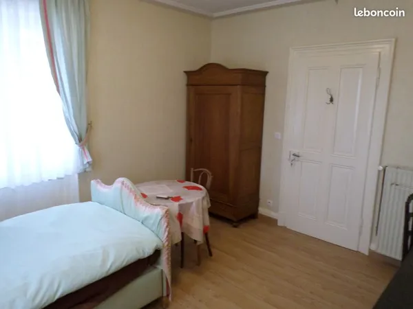 Chambre meublée 
