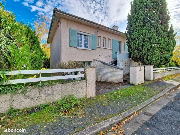 Propriété 7 pièces 164 m² 