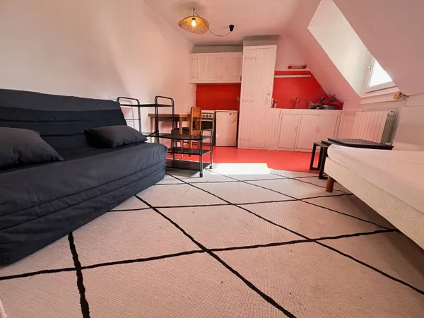 Studio 1 pièce 20 m² 