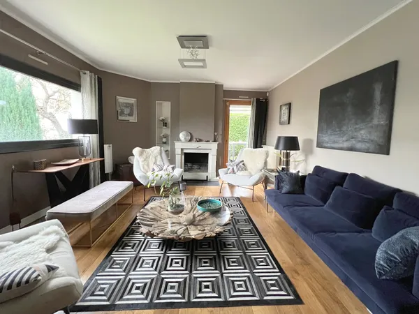 Vends maison 225m² de grand standing avec 6 chambres 