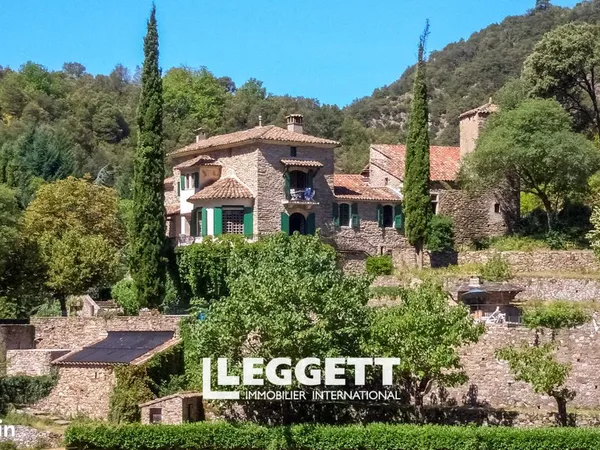 Château 25 pièces 580 m² 