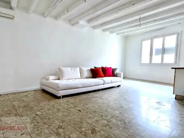Appartement 4 pièces 94 m² 