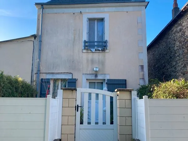 Maison à Andigné 