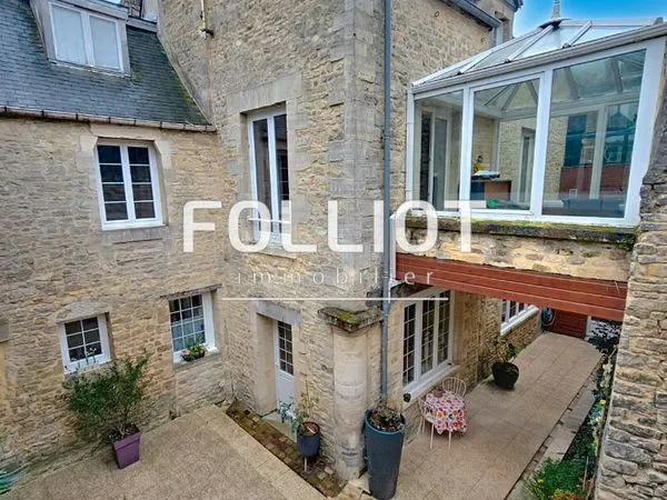 Propriété 12 pièces 250 m² 