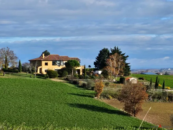 Maison 6p de campagne 219m2 sur un terrain de 5340m2 