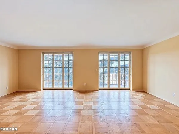 Appartement 4 pièces 131 m² 