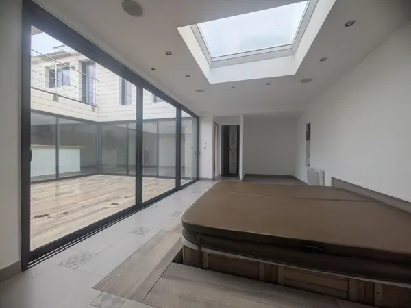 Maison atypique avec patio et jacuzzi La Chaume Les Sables d 