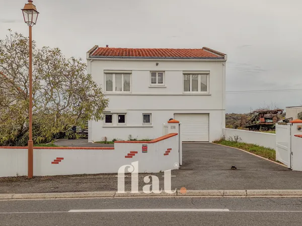 Bourg de Saint Fiacre sur Maine / 5 chambres / Vue exception 