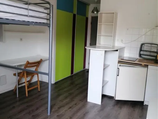 Studio 20 m² - Proximité immédiate faculté 