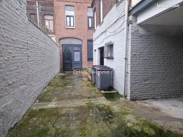 Immeuble 9 pièces 220 m² 