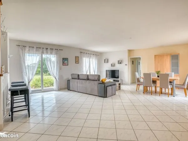 Maison 6 pièces 134 m² 