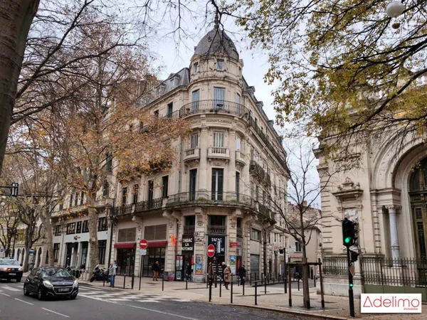Bureaux 240 m² 