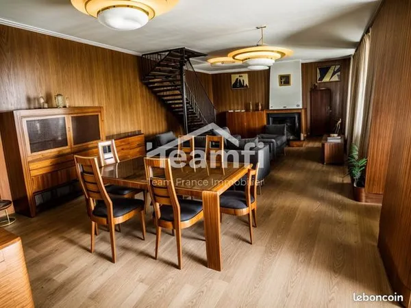 Maison 5 pièces 161 m² 