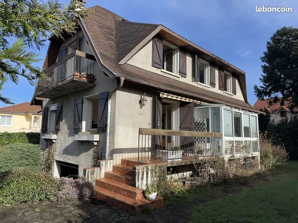 Maison 6 pièces 180 m² 