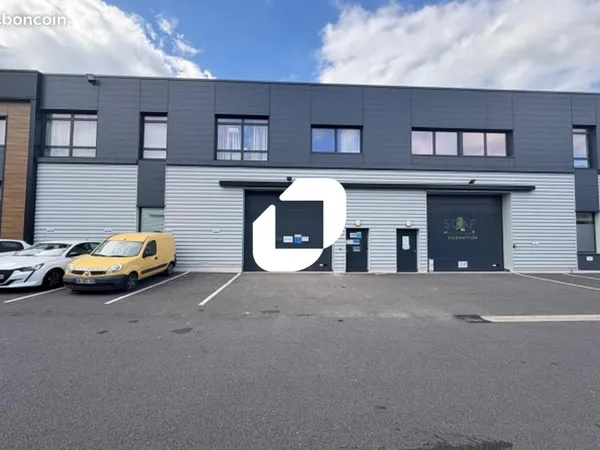 Local d'activité 550 m² 