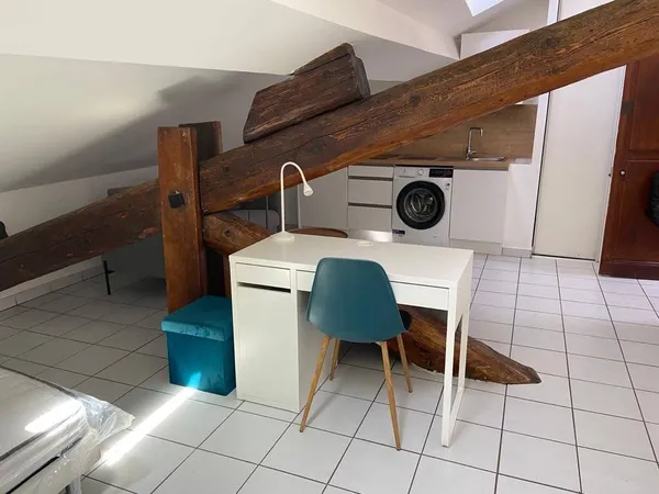 Appartement 1 pièce 13 m² 