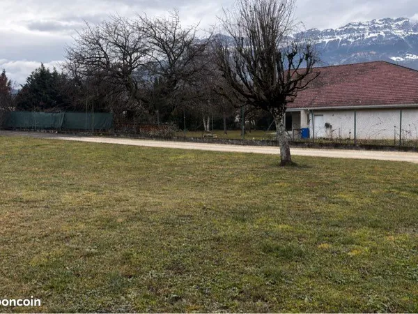 TENCIN - Terrain à vendre 400m2 
