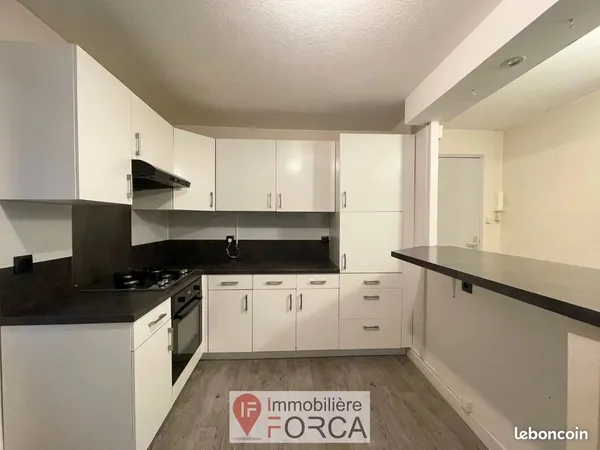 Appartement 3 pièces 83 m² 
