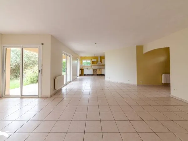 Maison de plain-pied 4 pièces 120 m² 