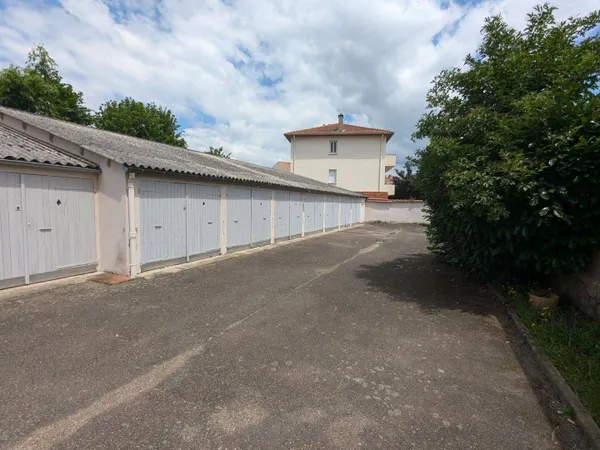 Parking 13 m² 