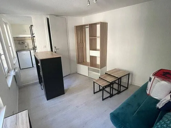 Studio 1 pièce 15 m² 