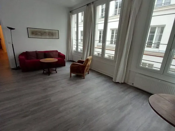 Bureaux 64 m² 