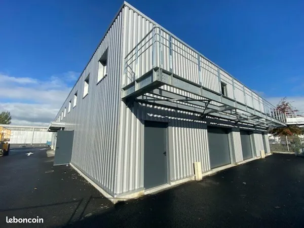 Local d'activité 47 m² 