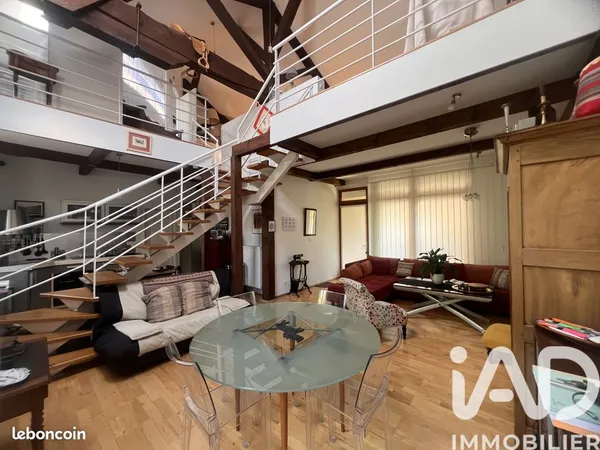 Loft 3 pièces 83 m² 